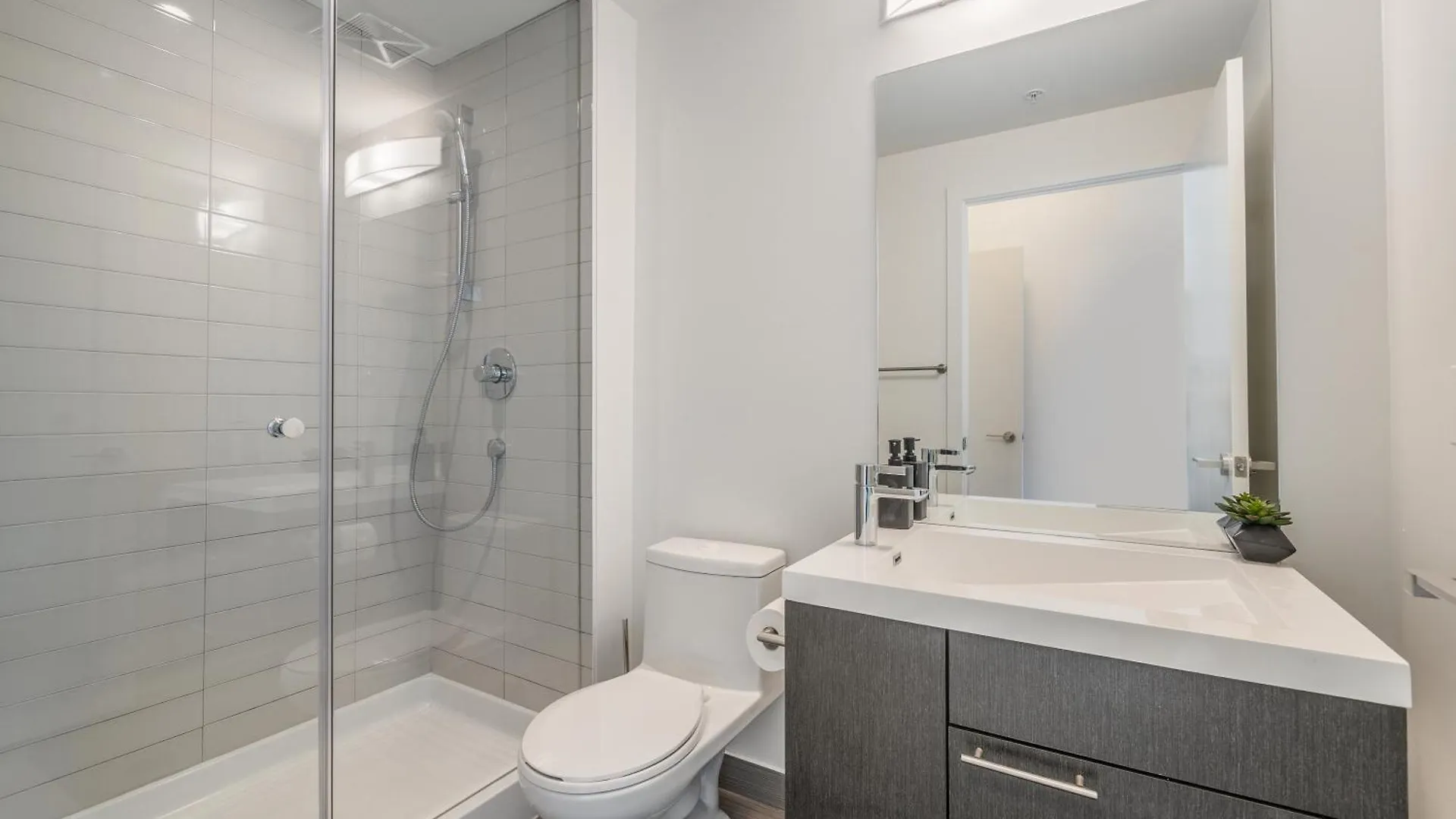 Apartment Nobu Suites - Toronto'S Entertainment District Canada